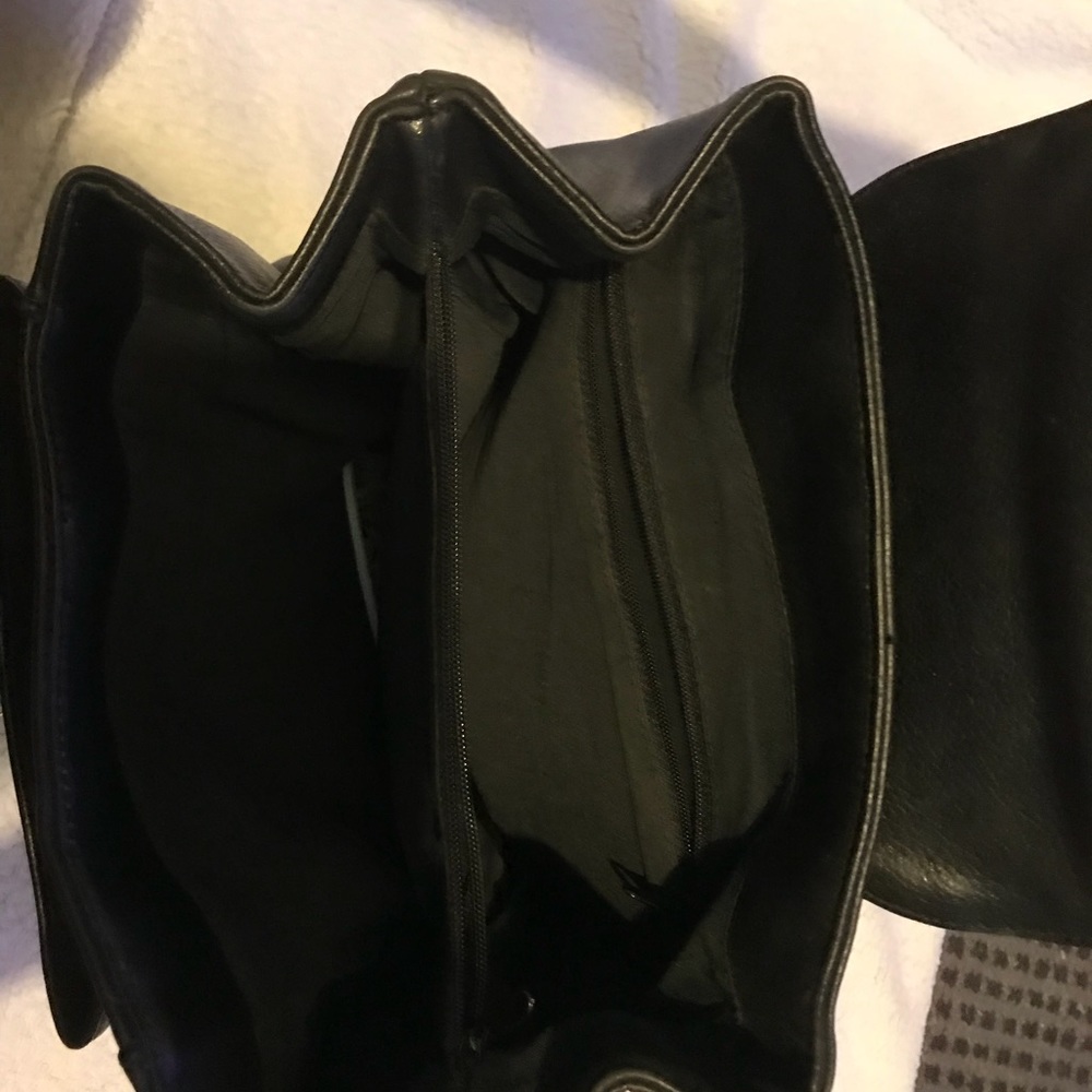 Back pack - Picture 3 of 3